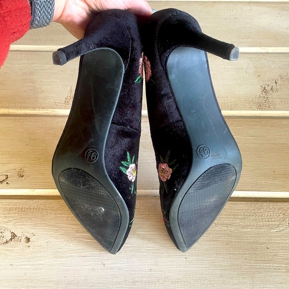 a new day Floral Black Heels, Size 10 Women’s - Picture 6 of 7